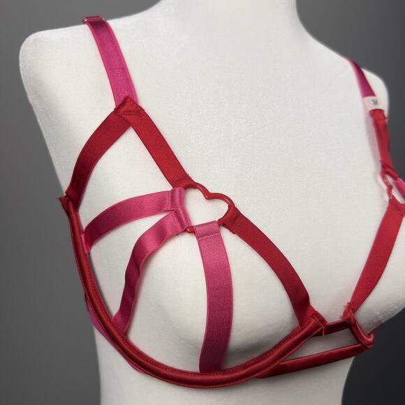 NWT Victoria’s Secret Very Sexy Heartware Red Strappy Cutout Demi Bra Size M-DD - Picture 3 of 8